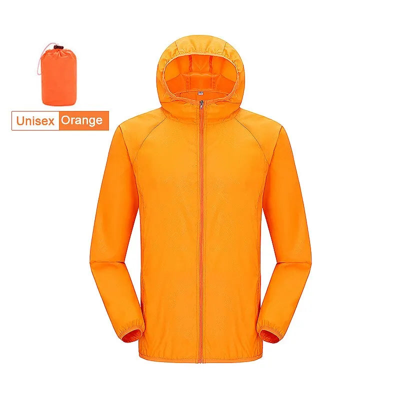 Veste randonnée – détail coutures étanches et fermeture éclair impérméable